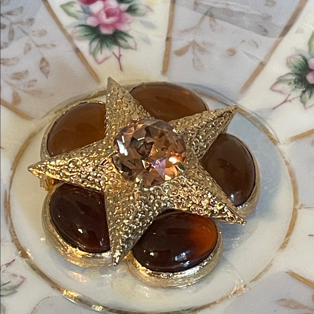 *RARE* Vintage Benedikt NY Amber Colored Glass Cabochon Star Brooch - Picture 4 of 11
